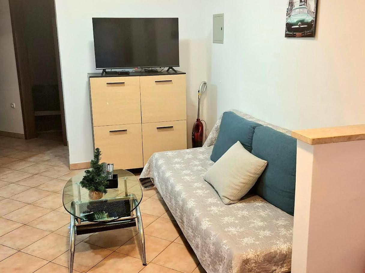 Apartmani Delas ปิเยชชานา อูวาลา ภายนอก รูปภาพ